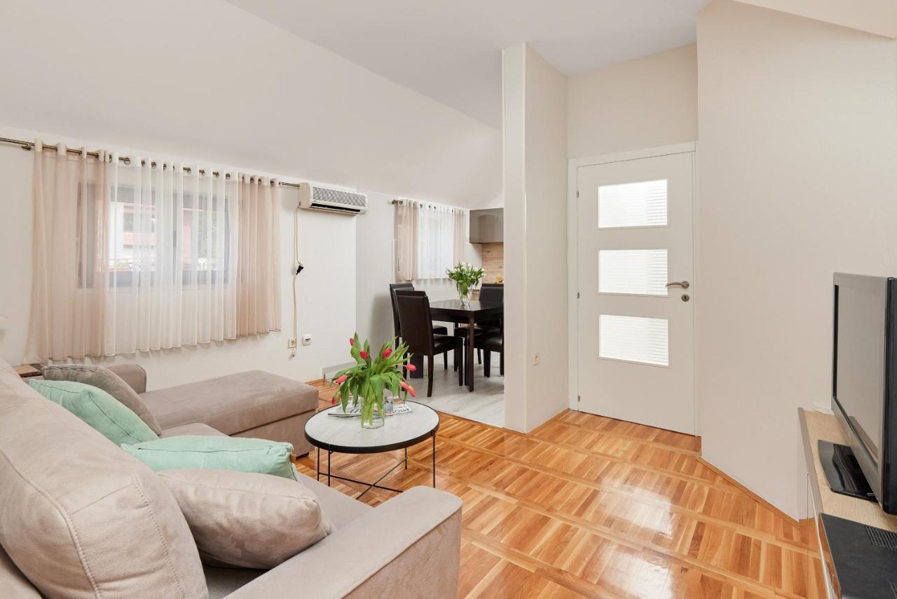 Apartment Mrsulja Kotor Luaran gambar